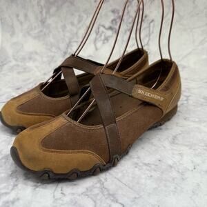 Skechers Leather Brown Athletic Shoes with Elastic Straps. Size 8.5.
